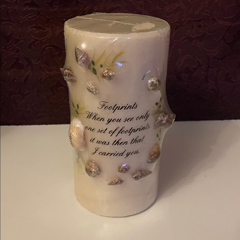Footprints Candle with Seashells